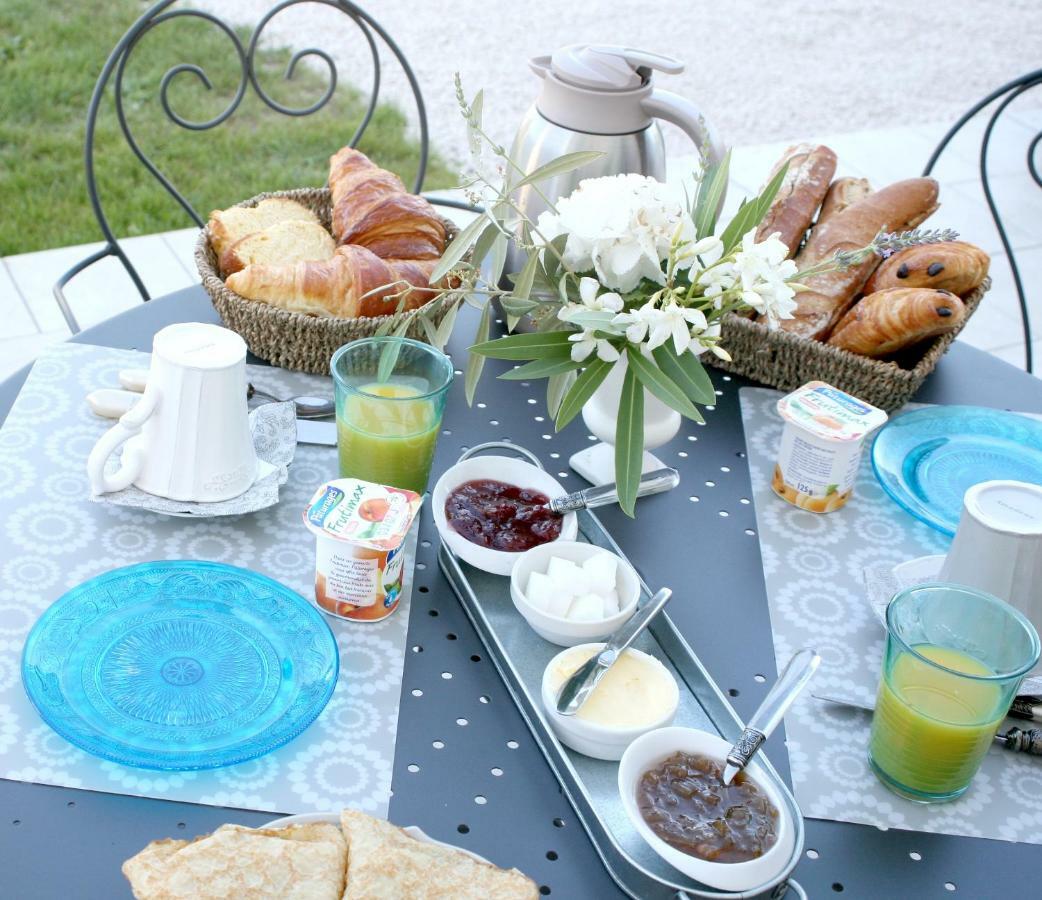 Archiac Au Coeur Des Vignes Bed & Breakfast エクステリア 写真